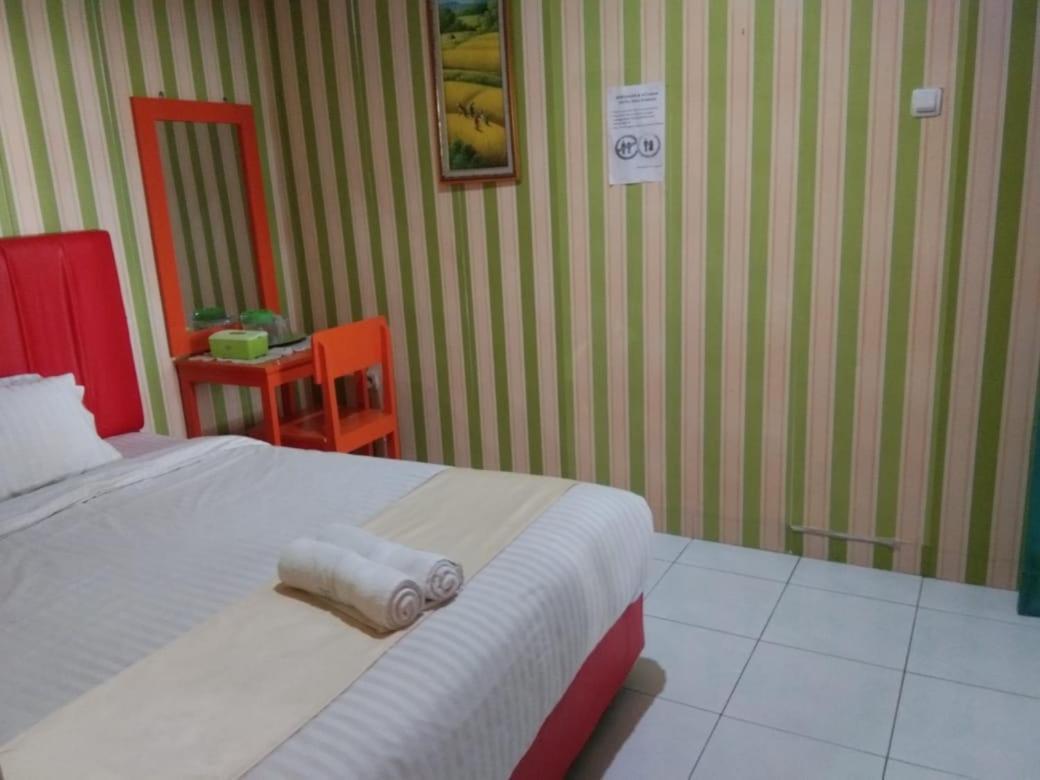 Hotel Krui Syariah Eksteriør bilde